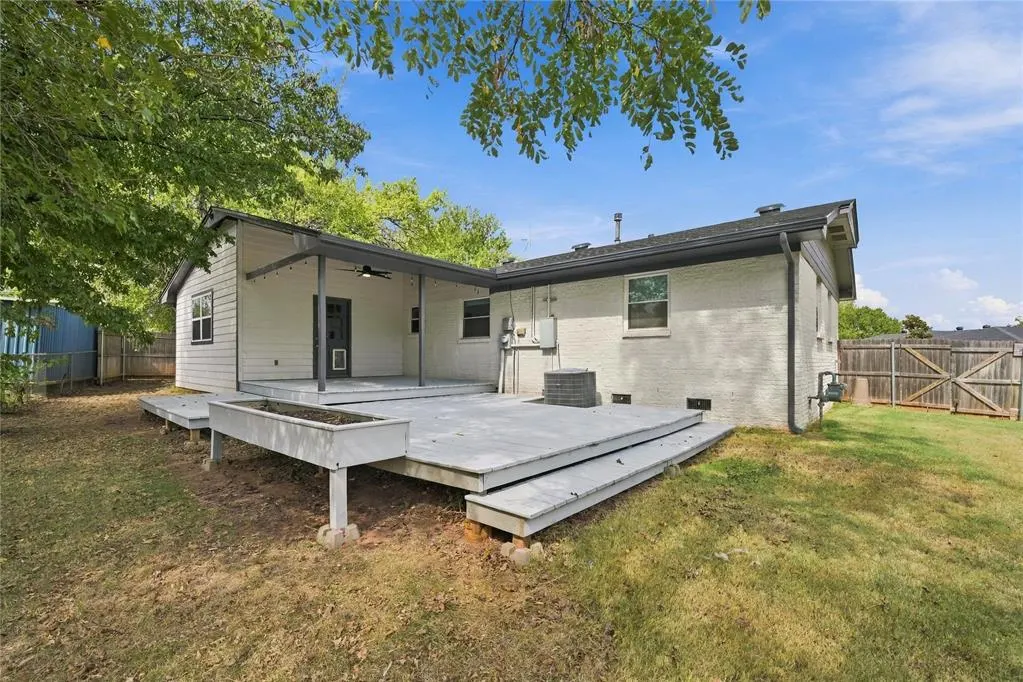 Photo 38 — 2000 S Boulevard, Edmond, OK 73013
