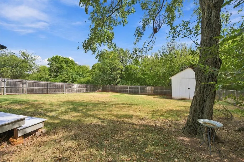 Photo 39 — 2000 S Boulevard, Edmond, OK 73013