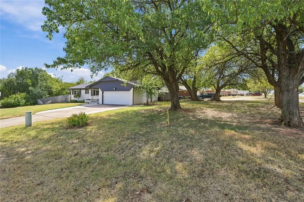 Photo 40 — 2000 S Boulevard, Edmond, OK 73013