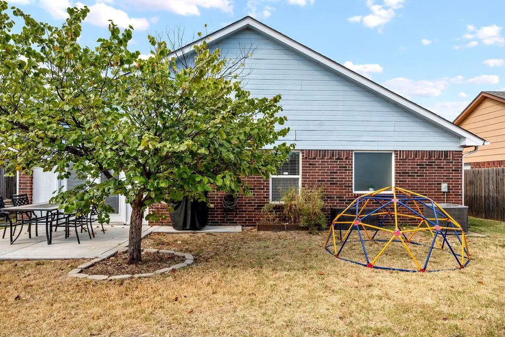 Photo 36 — 10644 NW 33rd Street, Yukon, OK 73099