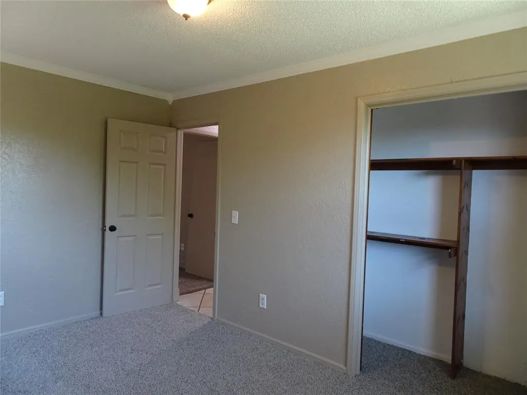 Photo 13 — 600 Oak Creek Drive, Yukon, OK 73099