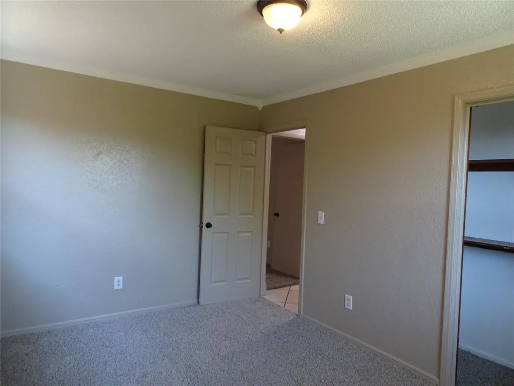 Photo 14 — 600 Oak Creek Drive, Yukon, OK 73099