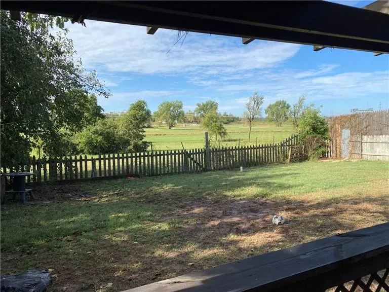 Photo 35 — 600 Oak Creek Drive, Yukon, OK 73099