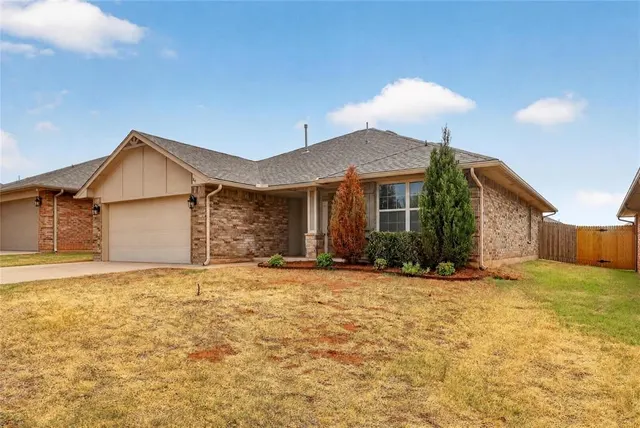 Photo 2 — 6516 NW 158th Street, Edmond, OK 73013