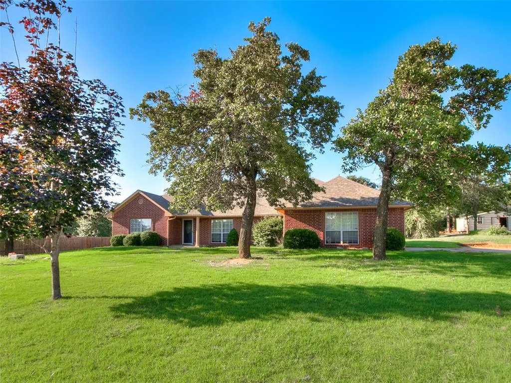 Front exterior — 15144 Scottsdale Crossing, Choctaw, OK 73020