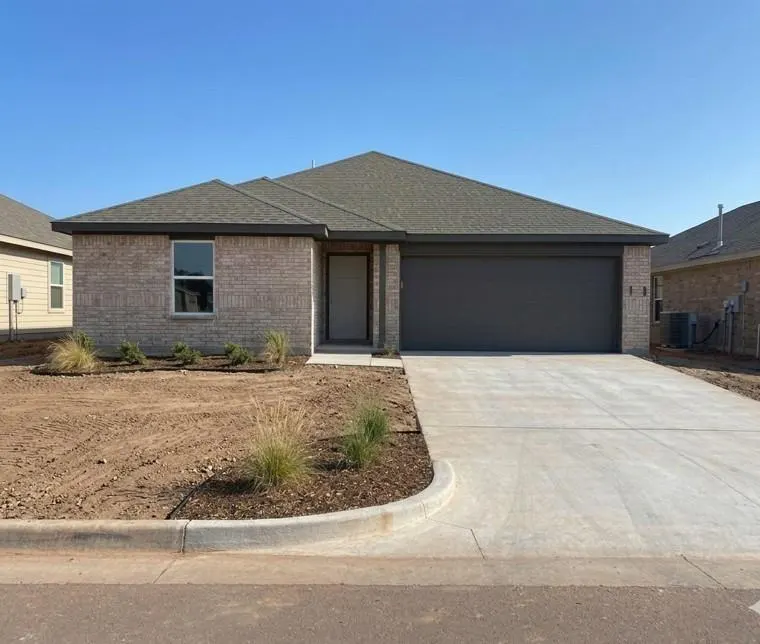 Front exterior — 2009 Chestnut Oak Court, Oklahoma City, OK 73128