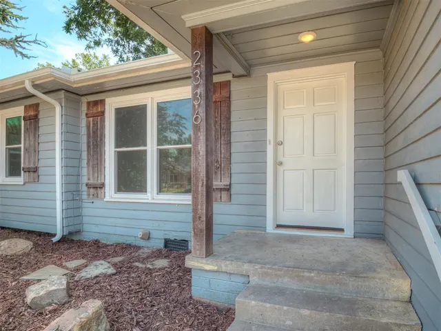 Photo 4 — 2336 Westlawn Place, Oklahoma City, OK 73112