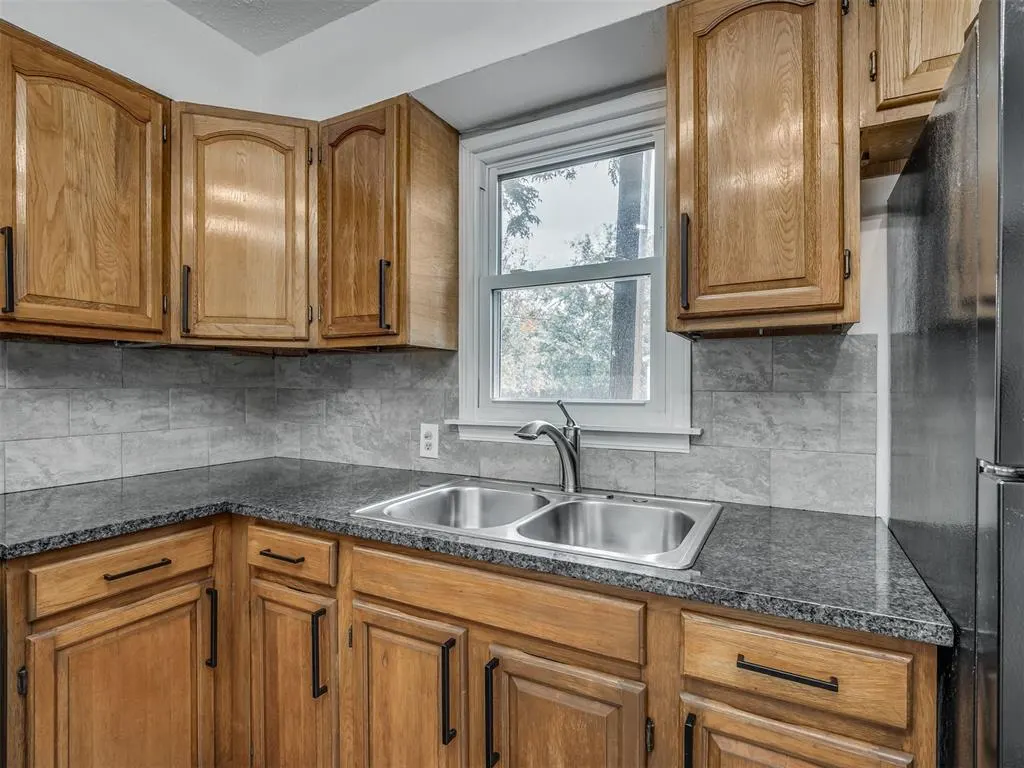 Photo 14 — 2336 Westlawn Place, Oklahoma City, OK 73112