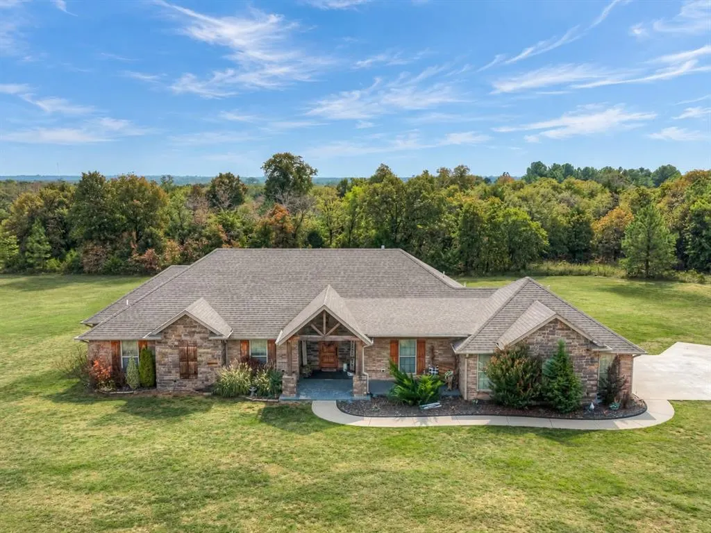 Front exterior — 30365 Buck Lane, McLoud, OK 74851