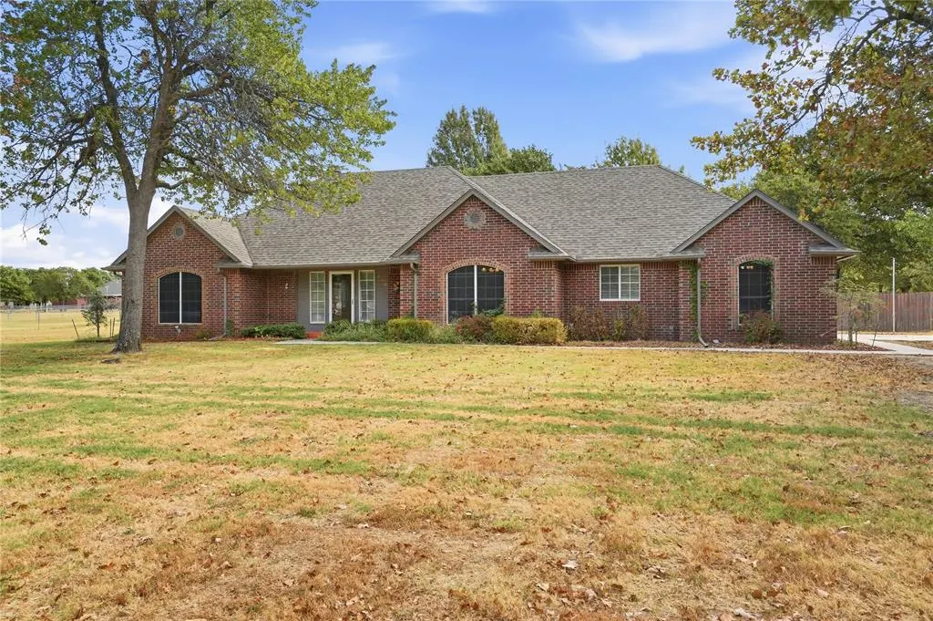 Front exterior — 670 Choctaw Vista West, Choctaw, OK 73020