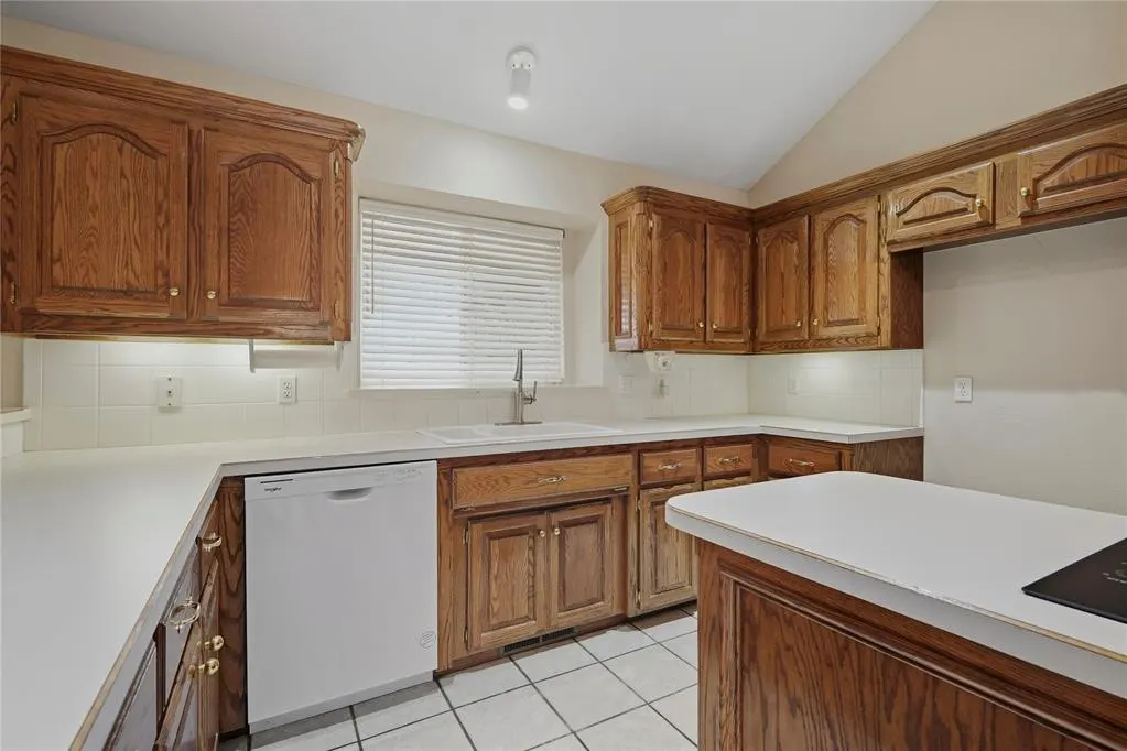 Photo 15 — 670 Choctaw Vista West, Choctaw, OK 73020