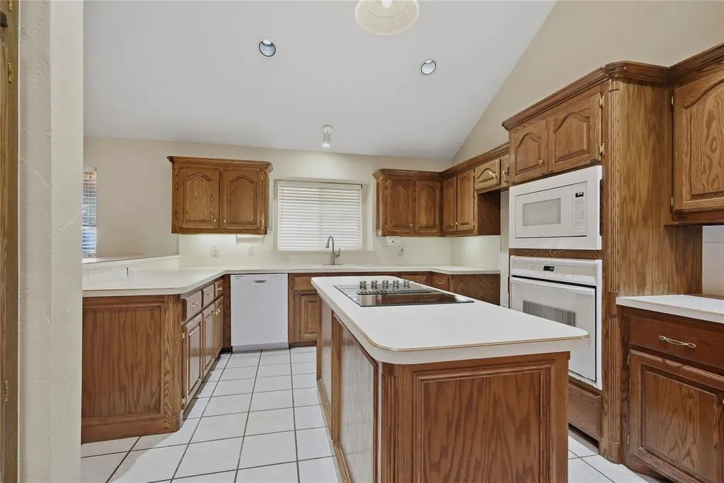 Photo 19 — 670 Choctaw Vista West, Choctaw, OK 73020