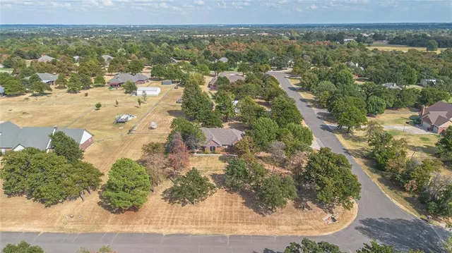 Photo 5 — 670 Choctaw Vista West, Choctaw, OK 73020