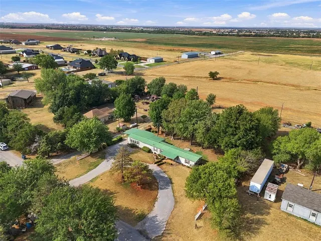 Photo 7 — 22632 James Avenue, Kingfisher, OK 73750