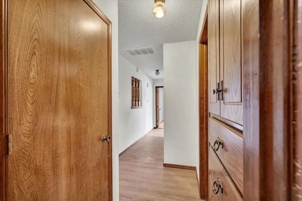 Photo 18 — 7813 Ambassador Road, Oklahoma City, OK 73169