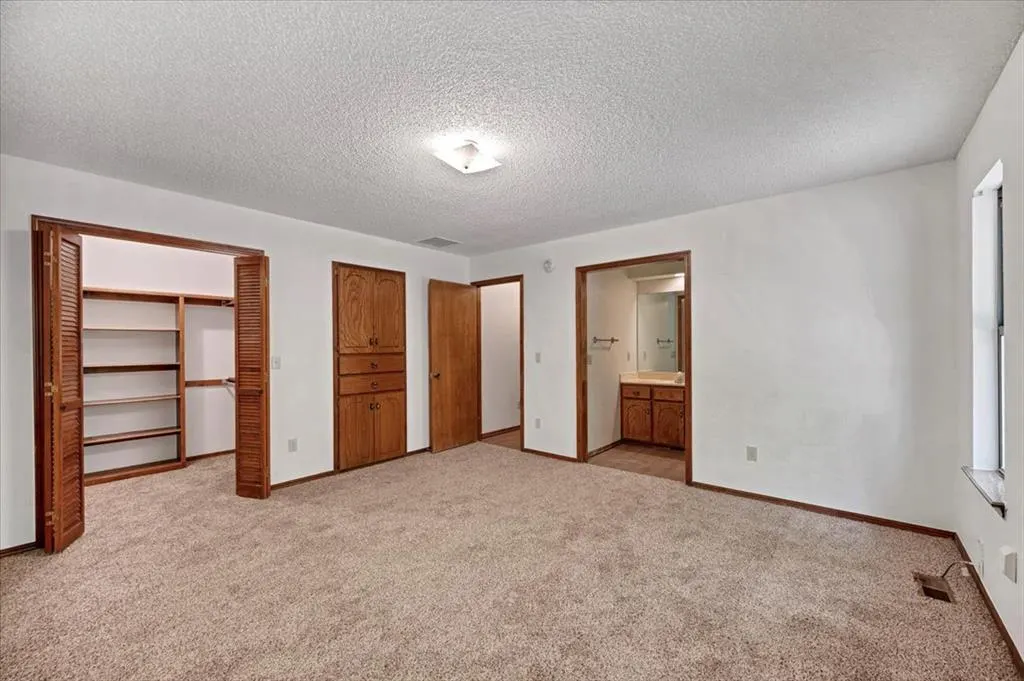 Photo 25 — 7813 Ambassador Road, Oklahoma City, OK 73169