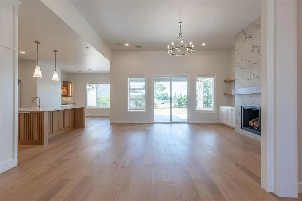 Photo 9 — 4500 SE 37th Street, Moore, OK 73165