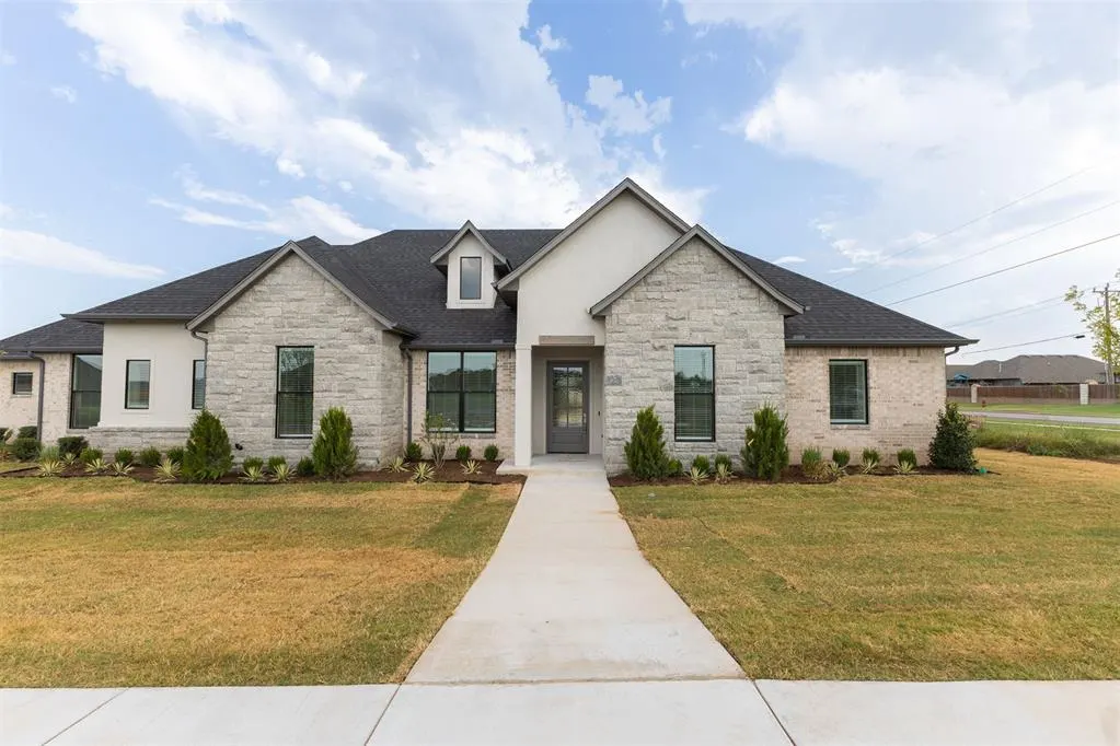 Photo 40 — 4500 SE 37th Street, Moore, OK 73165