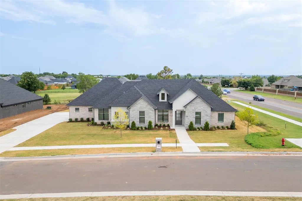 Photo 44 — 4500 SE 37th Street, Moore, OK 73165