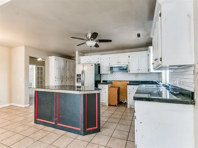Photo 6 — 1311 Cambridge Drive, Shawnee, OK 74804