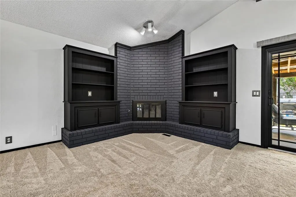 Photo 13 — 6900 Blue Spruce Court, Oklahoma City, OK 73162