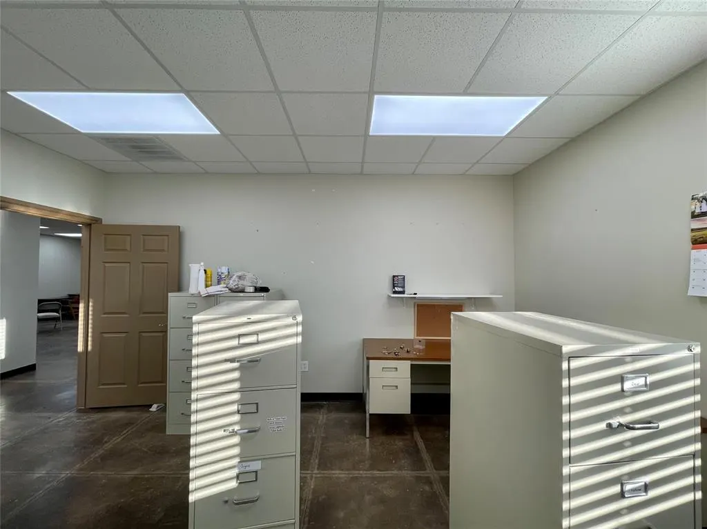 Photo 7 — 404 W Pikes Peak Road, Chickasha, OK 73018