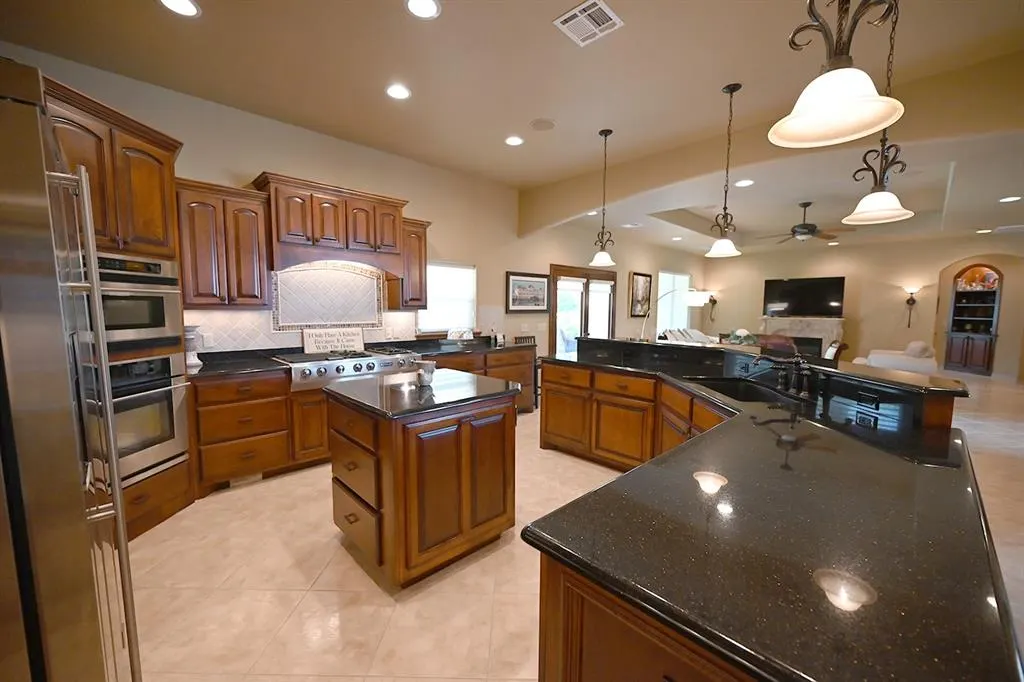 Photo 7 — 6015 N Chateau Court, Stillwater, OK 74075