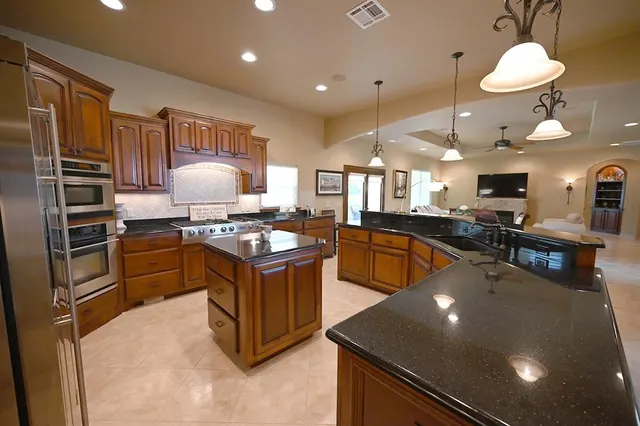 Photo 7 — 6015 N Chateau Court, Stillwater, OK 74075