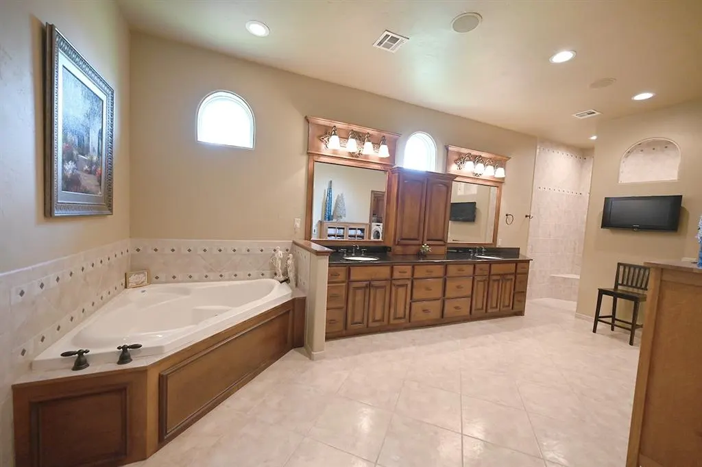 Photo 19 — 6015 N Chateau Court, Stillwater, OK 74075