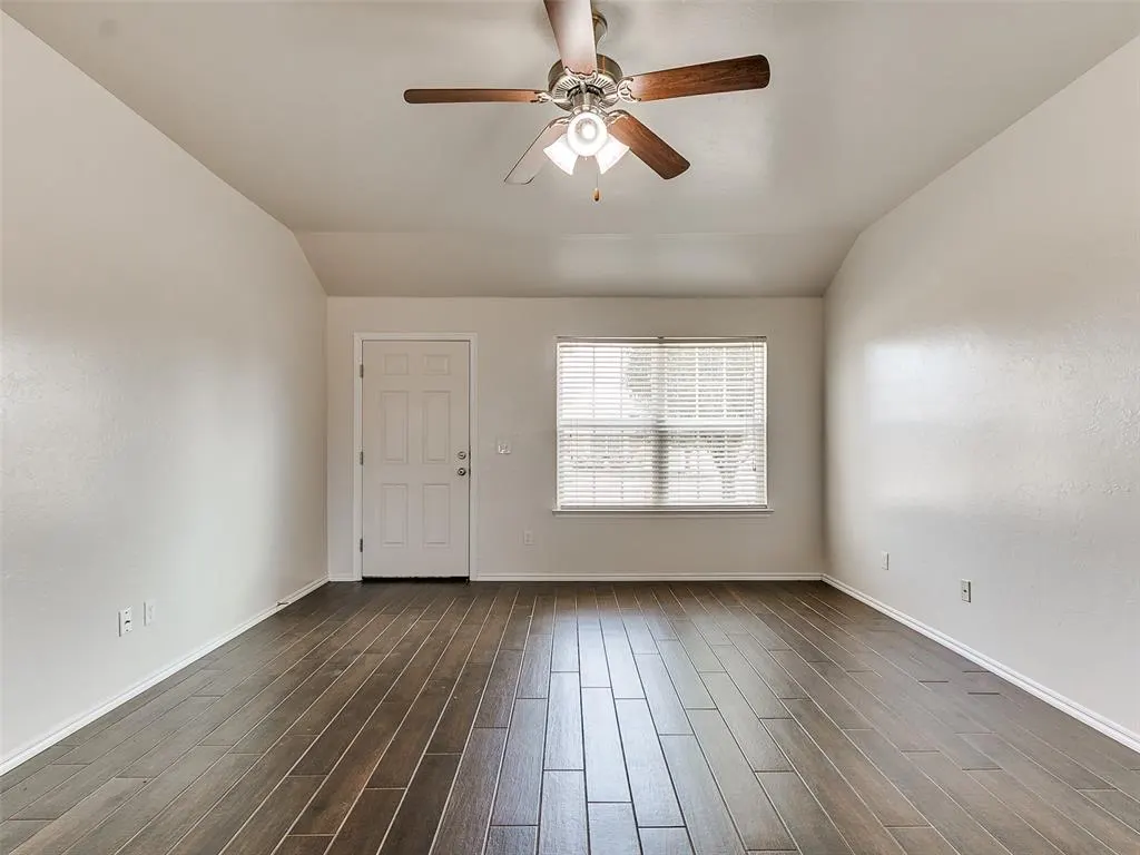 Photo 6 — 9637 Kylie Drive, Moore, OK 73160