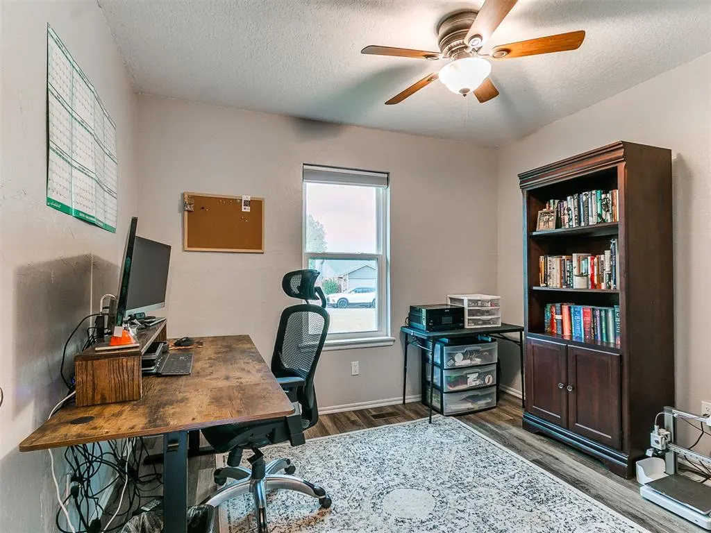 Photo 20 — 1533 E Persimmon Lane, Mustang, OK 73064