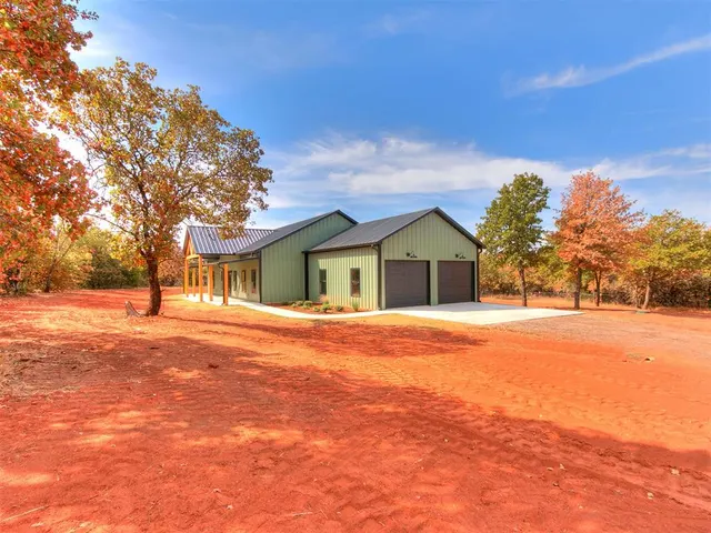 Photo 5 — 23083 Highland Lane, Blanchard, OK 73010