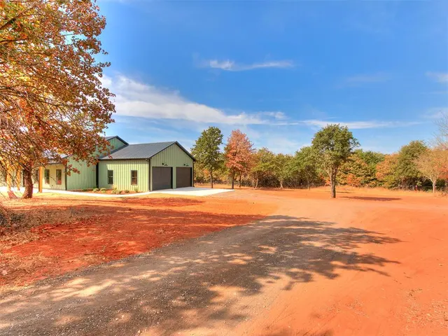 Photo 6 — 23083 Highland Lane, Blanchard, OK 73010
