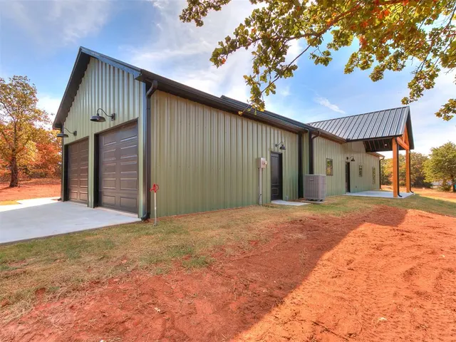 Photo 8 — 23083 Highland Lane, Blanchard, OK 73010