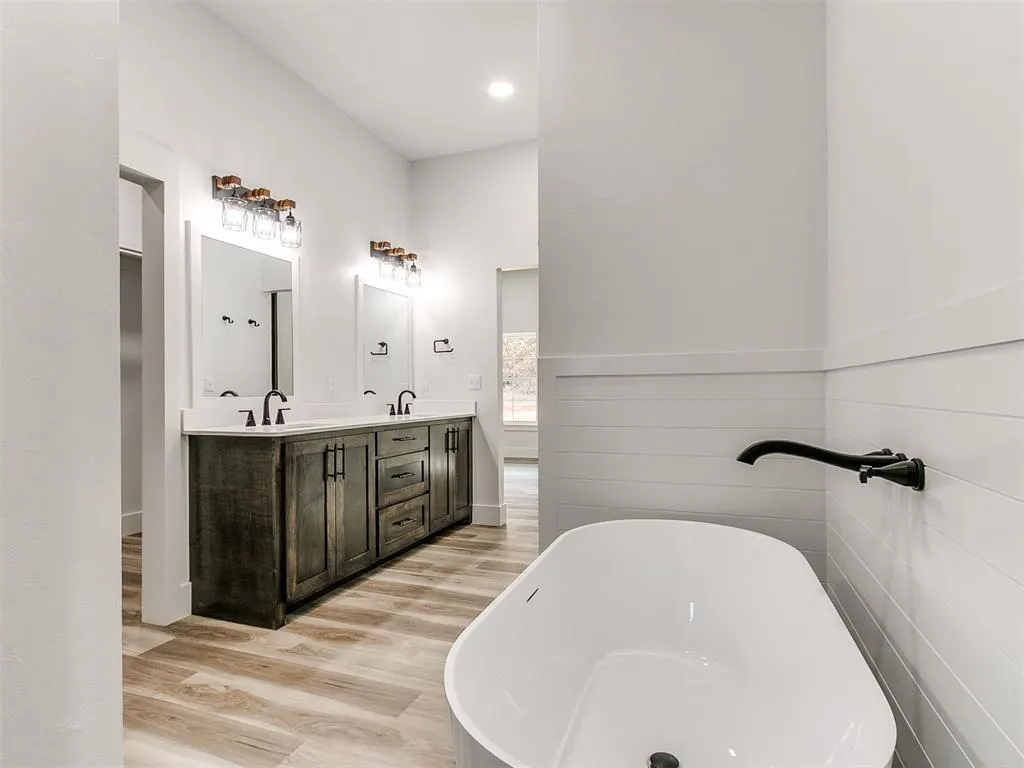 Photo 44 — 23083 Highland Lane, Blanchard, OK 73010