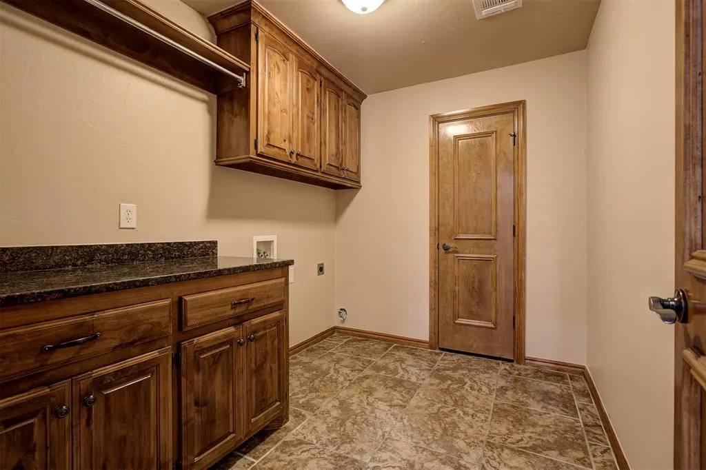 Photo 39 — 15900 SW 25th Street, El Reno, OK 73036