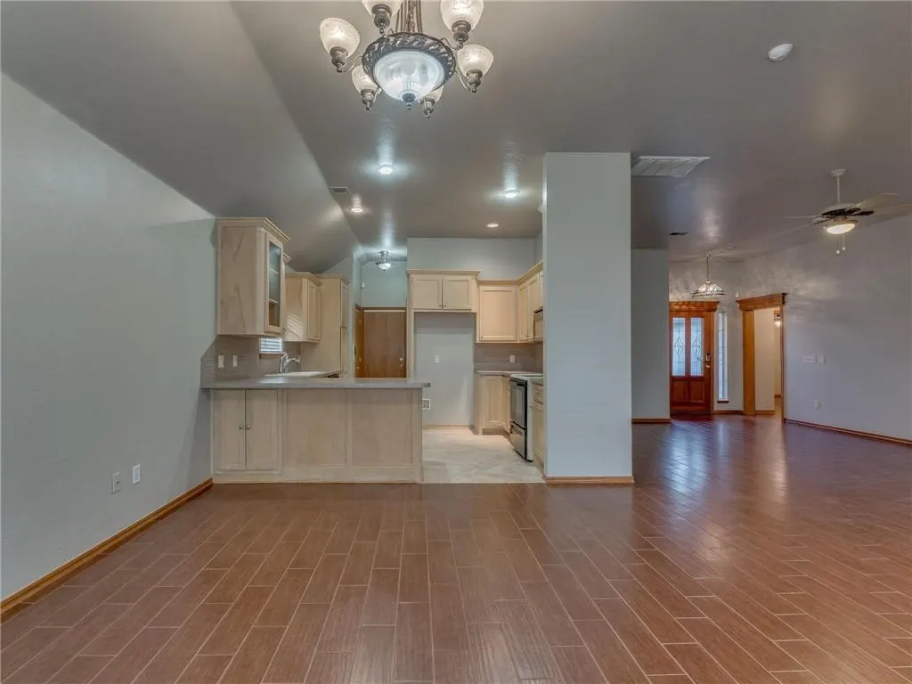 Photo 18 — 1004 SW 127th Place, Oklahoma City, OK 73170