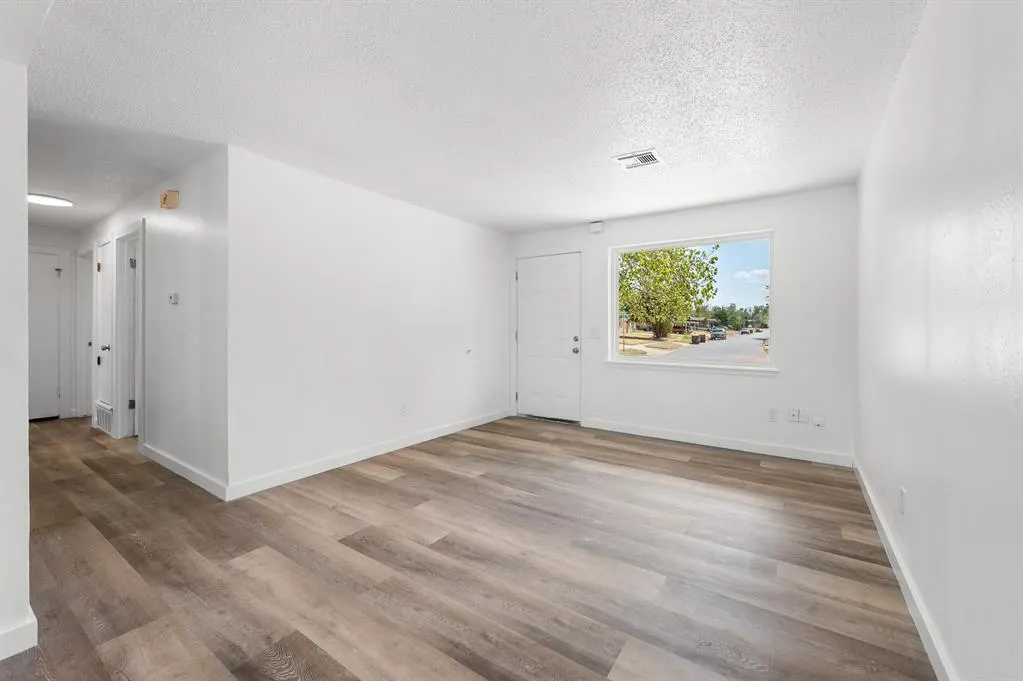 Photo 7 — 3025 SE 51st Street, Oklahoma City, OK 73135