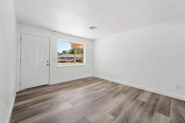 Photo 8 — 3025 SE 51st Street, Oklahoma City, OK 73135