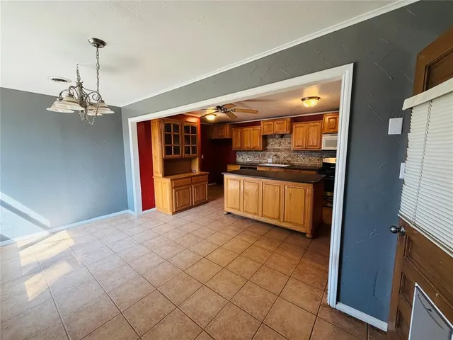 Photo 8 — 1204 W C Avenue, Elk City, OK 73644