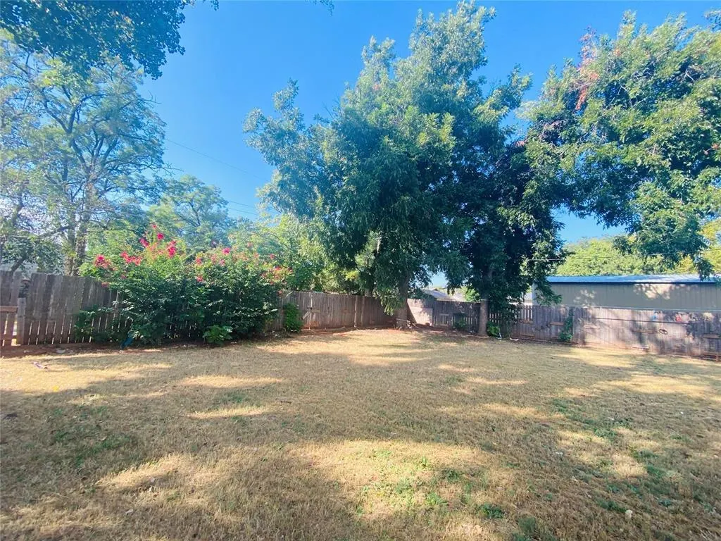 Photo 23 — 1204 W C Avenue, Elk City, OK 73644