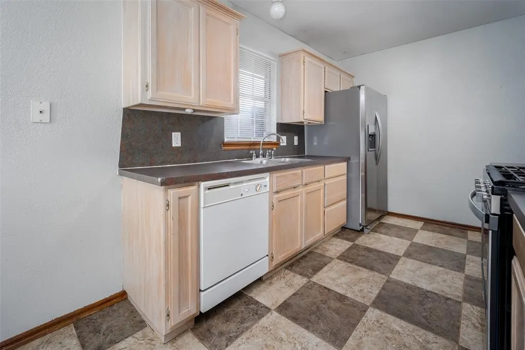 Photo 5 — 424 Crest Place, Norman, OK 73071