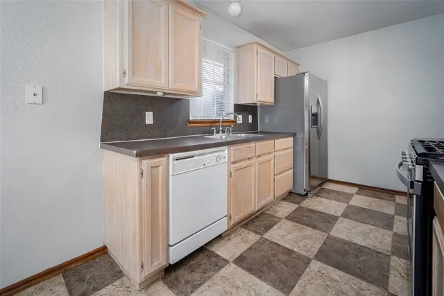Photo 5 — 424 Crest Place, Norman, OK 73071
