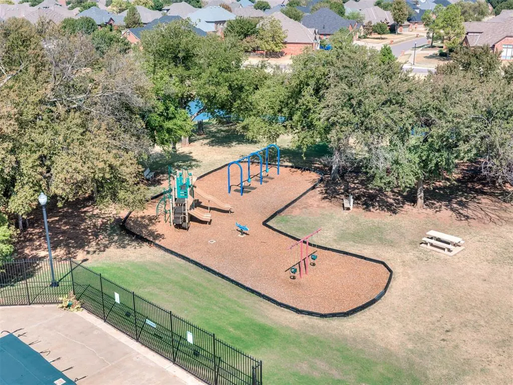 Photo 39 — 17021 Holly Burn Circle, Edmond, OK 73012