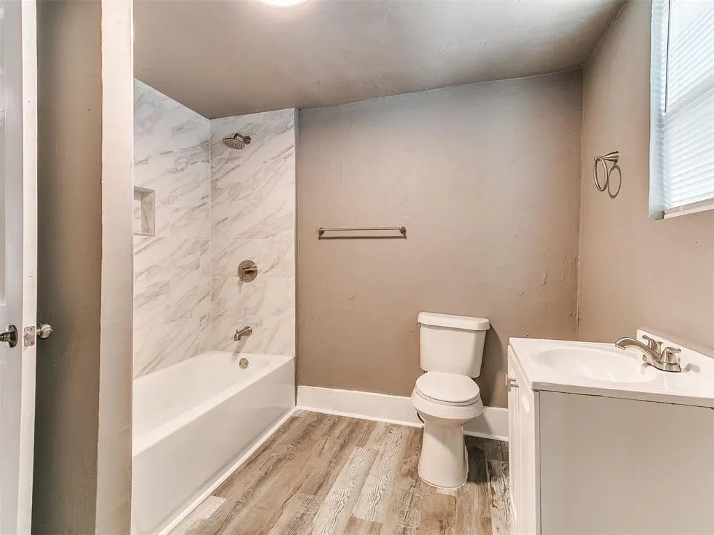 Photo 21 — 1108 W Hayes Street, El Reno, OK 73036
