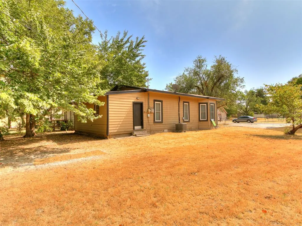 Photo 27 — 1108 W Hayes Street, El Reno, OK 73036