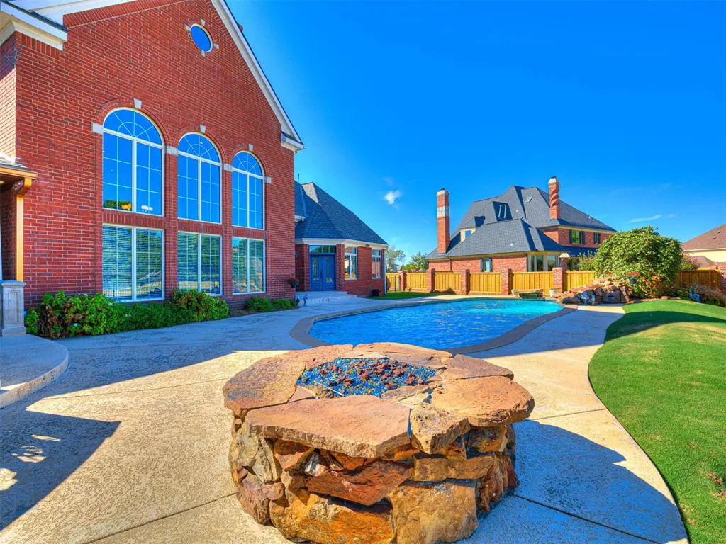 Photo 12 — 1709 Irvine Drive, Edmond, OK 73025