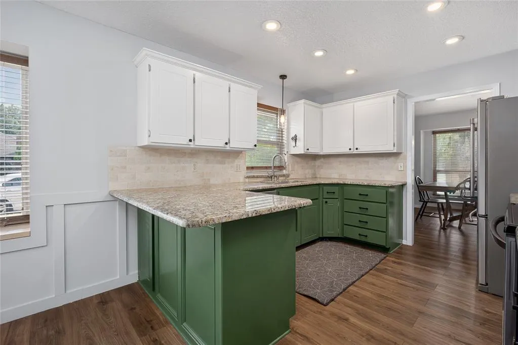 Photo 11 — 1724 Still Water Lane, Edmond, OK 73013
