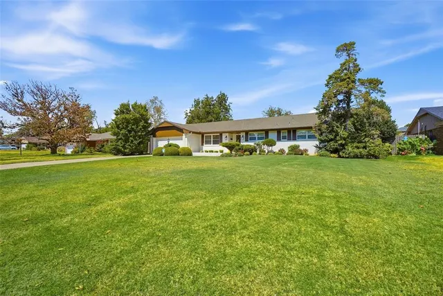 Photo 4 — 1807 NW 32nd Street, Lawton, OK 73505