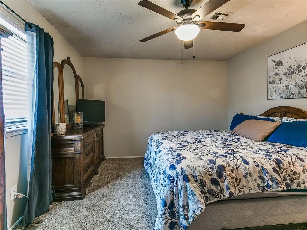 Photo 21 — 405 N Lakeside Terrace, Mustang, OK 73064
